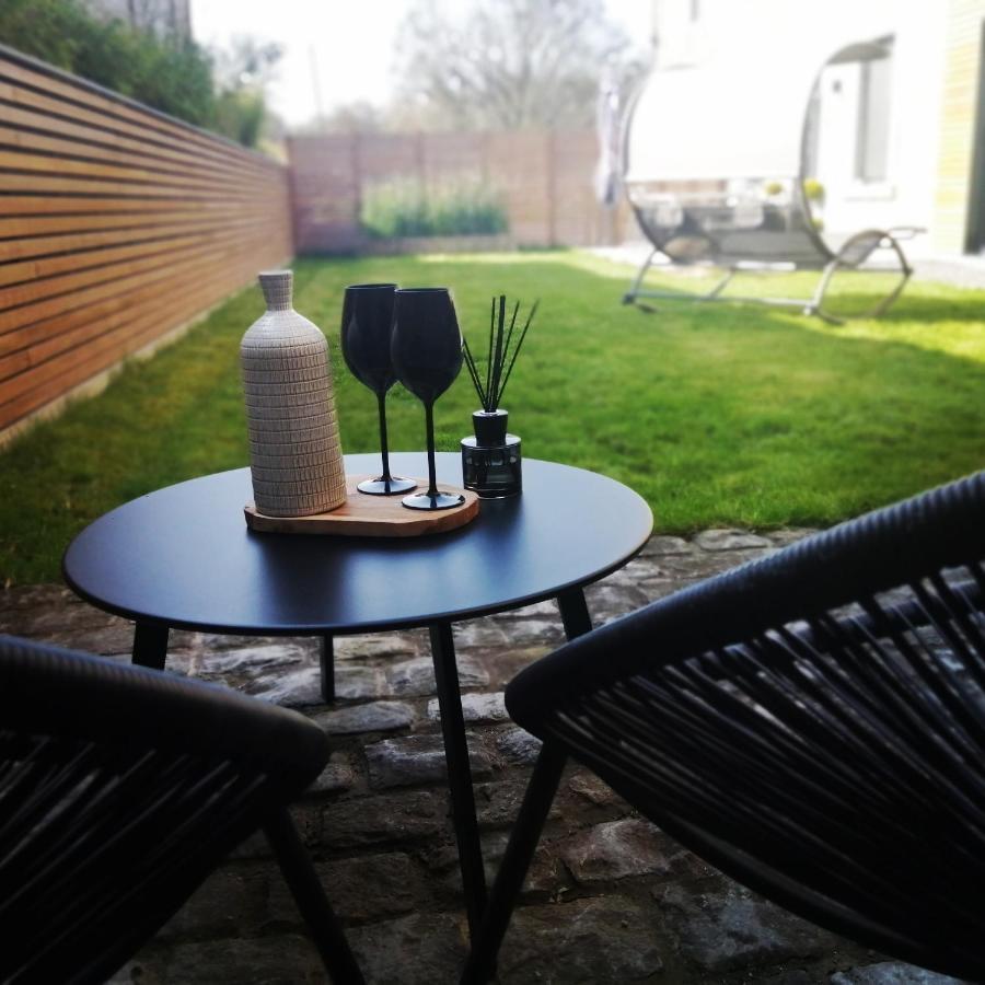 Où gît le Bocq Spa privatif Ciney Esterno foto